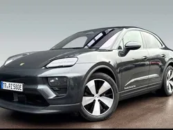 Grau Gebraucht 2024 Porsche Macan 4 Electric SUV | 79.900 € (Superpreis)