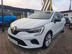 Gletscherweiss Gebraucht 2022 Renault Clio V Equilibre Limousine | 11.900 € (Superpreis)