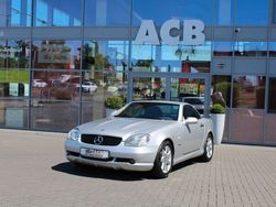 Silber Gebraucht 1998 Mercedes SLK230 Edition Cabrio | 8.900 € (Teuer)