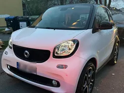 Weiß Gebraucht 2015 Smart ForTwo Coupé Kleinwagen | 10.000 € (Guter Preis)