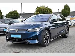 Aquamarinblau metallic Gebraucht 2025 VW ID.7 Pro Limousine | 51.890 € (Teuer)