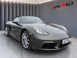 Grau Gebraucht 2024 Porsche 718 Boxster Cabrio | 68.990 € (Guter Preis)