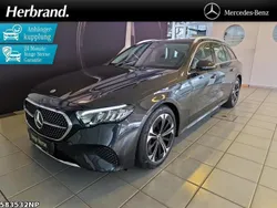 Metalliclack graphitgrau Gebraucht 2024 Mercedes E220 Avantgarde Kombi | 47.990 € (Guter Preis)