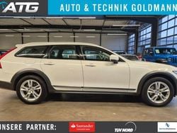 Weiß Gebraucht 2018 Volvo V90 CC Kombi | 24.950 € (Guter Preis)
