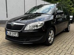 Schwarz Gebraucht 2011 Skoda Roomster Van / Kleinbus | 4.250 € (Fairer Preis)