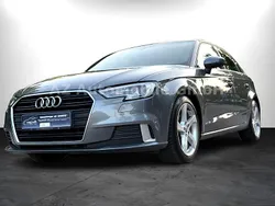 Grau Gebraucht 2016 Audi A3 Sport Limousine | 13.500 € (Fairer Preis)
