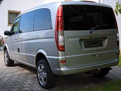 Grau Gebraucht 2009 Mercedes Viano Van / Kleinbus | 6.750 €