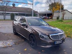 Braun Gebraucht 2014 Mercedes E300 Kombi | 13.900 € (Fairer Preis)