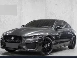 Grau Gebraucht 2024 Jaguar XE Limousine | 59.779 €