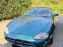 Grün Gebraucht 1998 Jaguar XK8 Cabrio | 9.999 € (Fairer Preis)