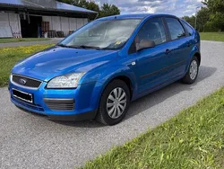 Blau Gebraucht 2005 Ford Focus Kleinwagen | 1.400 € (Guter Preis)