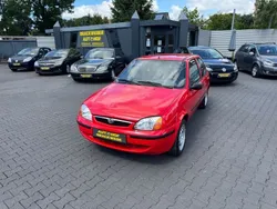 Rot Gebraucht 2000 Mazda 121 Kleinwagen | 3.000 €