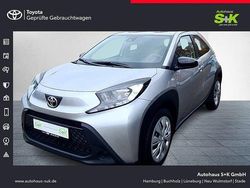 Shimmering silver (silber) Gebraucht 2022 Toyota Aygo X X-play SUV | 14.490 € (Fairer Preis)