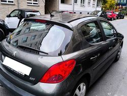 Schwarz Gebraucht 2007 Peugeot 207 Tendance Limousine | 2.000 € (Guter Preis)