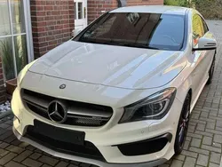 Weiß Gebraucht 2016 Mercedes CLA45 AMG AMG Coupé | 28.500 € (Guter Preis)