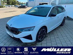 Weiß Neu 2025 Skoda Octavia RS Kombi | 47.990 € (Teuer)
