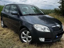 Grau Gebraucht 2009 Skoda Fabia Ambiente Limousine | 2.999 € (Guter Preis)