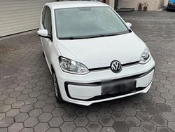 Weiß Gebraucht 2018 VW up! take up! Kleinwagen | 7.600 € (Guter Preis)