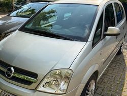 Silber Gebraucht 2003 Opel Meriva Van / Kleinbus | 1.200 € (Superpreis)