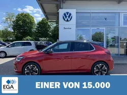 Rot metallic Gebraucht 2021 Opel Corsa-e Ultimate Kleinwagen | 16.250 € (Guter Preis)
