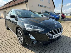 Schwarz Gebraucht 2018 Ford Focus Cool & Connect Limousine | 13.490 € (Fairer Preis)