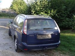 Blau Gebraucht 2010 Ford Focus Sport Kombi | 1.900 € (Guter Preis)