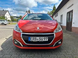 Orange Gebraucht 2015 Peugeot 208 Allure Kleinwagen | 6.199 € (Fairer Preis)