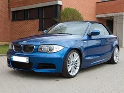 Blau Gebraucht 2010 BMW 135 Cabriolet Advantage Cabrio | 20.999 € (Fairer Preis)