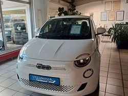 Weiß Gebraucht 2023 Fiat 500e Limousine | 20.900 € (Guter Preis)