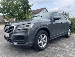 Grau Gebraucht 2017 Audi Q2 Basis SUV | 17.990 € (Fairer Preis)
