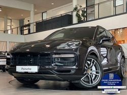 Schwarz Gebraucht 2018 Porsche Cayenne Turbo SUV | 71.980 € (Superpreis)