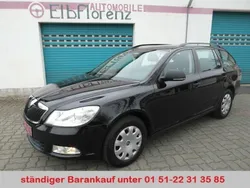 Schwarz Gebraucht 2012 Skoda Octavia Fun Kombi | 5.650 € (Fairer Preis)