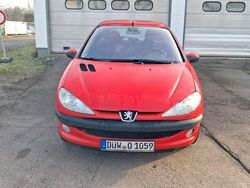 Rot Gebraucht 2001 Peugeot 206 Limousine | 1.500 € (Fairer Preis)