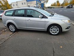 Silber Gebraucht 2008 Ford Focus Ambiente Limousine | 5.450 € (Etwas zu teuer)