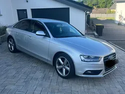 Silber Gebraucht 2013 Audi A4 Attraction Limousine | 11.500 € (Fairer Preis)