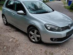 Silber Gebraucht 2010 VW Golf VI Comfortline Limousine | 3.400 € (Superpreis)