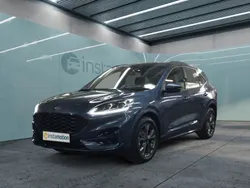 Blau Gebraucht 2024 Ford Kuga ST-Line SUV | 30.650 € (Guter Preis)