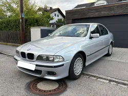 Blau Gebraucht 2000 BMW 523 Limousine | 2.750 € (Fairer Preis)