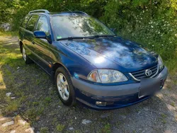 Blau Gebraucht 2002 Toyota Avensis Sol Kombi | 1.999 € (Fairer Preis)