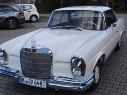 Weiß Gebraucht 1964 Mercedes W111 Coupé | 47.500 €