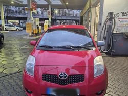 Rot Gebraucht 2008 Toyota Yaris Cool Limousine | 3.750 € (Teuer)
