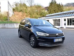 Schwarz Gebraucht 2021 VW Touran Active Van / Kleinbus | 22.990 € (Guter Preis)