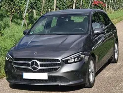 Grau Gebraucht 2021 Mercedes B220 Progressive Van / Kleinbus | 26.000 € (Superpreis)