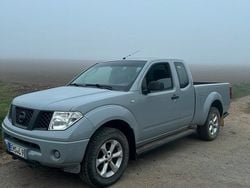 Grau Gebraucht 2007 Nissan Navara Abholung | 9.800 € (Fairer Preis)
