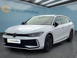 Weiß Gebraucht 2024 VW Passat Kombi | 46.849 € (Fairer Preis)