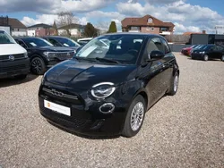 Colore esterno (onyx schwarz) Gebraucht 2022 Fiat 500e Action Kleinwagen | 12.399 € (Guter Preis)