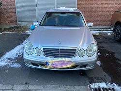 Grau Gebraucht 2003 Mercedes E200 Limousine | 4.200 € (Fairer Preis)