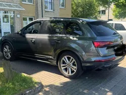 Grau Gebraucht 2022 Audi Q7 S-Line SUV | 53.500 € (Fairer Preis)