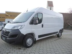 Eis weis Gebraucht 2022 Opel Movano Edition Van | 33.500 €