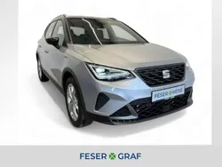 Urban silber Gebraucht 2024 Seat Arona FR SUV | 21.540 € (Guter Preis)